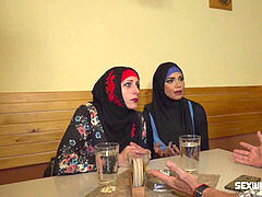 素人, アラブ, フェラチオ, チェコ, 熟年, 淫乱熟女, オマンコ, 三人