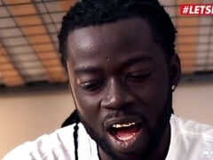 黒人, ブロンド, フェラチオ, バック, なめる, 小柄, 馬乗り, 剃毛