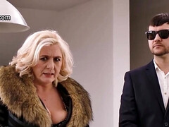 Grosse titten, Blasen, Besamung, Gehörnter ehemann, Muschi, Rasiert, Strümpfe, Jungfrau