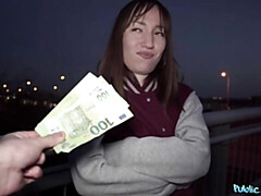 18 jahre, Arsch, Blasen, Hundestellung, Geld, Dürr, Jungendliche (18+), Titten