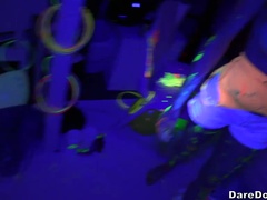 デカ尻, ビキニ, ブロンド, 大学生, 学生寮, 顔射, 自然山雀, タトゥー