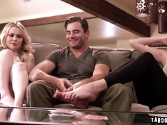 18, ブロンド, イマラチオ, 指いじり, Hd, キス, 三人, オッパイの