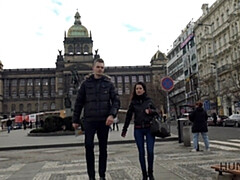 18 ans, Sucer une bite, Brunette brune, Cocu, Petite femme, Pov, Réalité, Adolescente