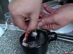 Beauté, Blonde, Masturbation, Mature, Mère que j'aimerais baiser, Maman, Réalité, Belle mère