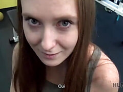 18 ans, Sucer une bite, Couple, Cocu, Argent, Pov, Réalité, Rousse roux