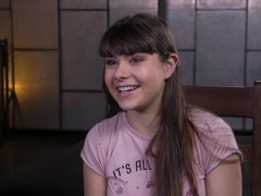 Gebondenheid, Leer, Natuurlijk, Orgasme, Pijn, Slet, Slikken, Vibrator