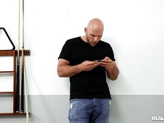 Morena, Sexo duro, Coño