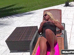 Anal, Brunette brune, Lesbienne, Léchez, Mère que j'aimerais baiser, Maman, Chaussettes, Adolescente