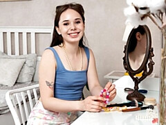 18 летние, Любители, Брюнетки, Пальцем, Натуральные сиськи, Стриптизерша, Молоденькие, Сиськи