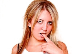 Gros cul, Grosse bite, Blonde, Sucer une bite, En levrette, Pov, Rasée, Adolescente