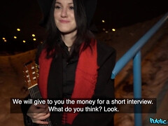 Amateur, Sucer une bite, Tchèque, En levrette, Hard, Pov, Tatouage, Nénés