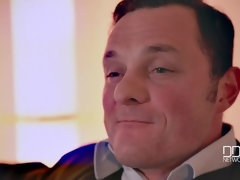 アナル, イギリス人, フランス人, キス, レズビアン, なめる, スカート, タトゥー