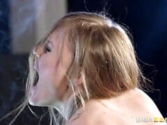 Grote mammen, Blond, Realiteit