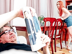 Gros cul, Grosse bite, Sucer une bite, En levrette, Seins naturels, Rousse roux, Adolescente, Nénés