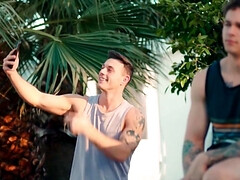 Grosse bite, Sucer une bite, Queue, Hd, Branler, Muscle, Actrice du porno, Chevaucher