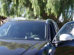 デカパイ, フェラチオ, 車, イく瞬間, ハードコア, アウトドア, ピアス, タトゥー