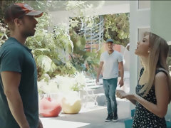 Schwarz, Blondine, Blasen, Spermaladung, Kehlenfick, Zierlich, Titten