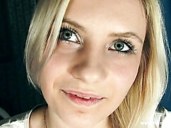 Cul, Blonde, Sucer une bite, En levrette, Seins naturels, Rasée, Adolescente, Nénés