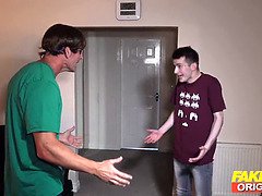 中出し, 手コキする, Hd, パーティ, オマンコ, 馬乗り, 剃毛, 三人