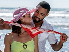 Schlafzimmer, Grosser arsch, Grosser schwanz, Blasen, Hundestellung, Natürlichen titten, Kurzes haar, Titten