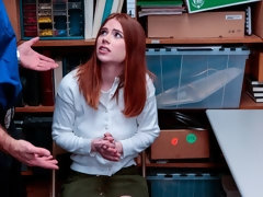 Sucer une bite, En levrette, Branlette thaïlandaise, Dénudage, Adolescente, Nénés, Uniforme