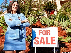 Grosser arsch, Grosser schwanz, Grosse titten, Blasen, Braunhaarige, Hundestellung, Milf, Muschi