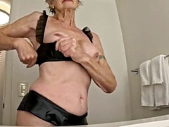 Минет, Парочка, Кончили внутрь, Гостиница, Зрелые, Милф, Нейлон, Чулки