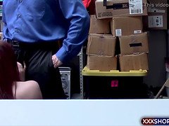 Achterkamer, Hardcore, Hd, Straf, Kut duiken, Roodharige vrouw, Tiener, Uniformpje