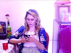 Kont, Grote mammen, Indisch, Masseren, Masturbatie, Moeder die ik wil neuken, Kut duiken, Tieten likken