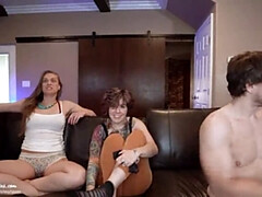 Lul, Groep, Harig, Natuurlijke tieten, Kut duiken, Tatoeage, Tiener, Webcamera