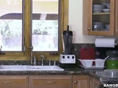 Большие сиськи, Блондинки, Минет, Постарше, Собачьи, Сперма на лице, Хд, Милф