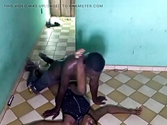 18 jahre, In den arsch, Betrug, Spermaladung, Küssen, Mutti, Schwestern, Sohn