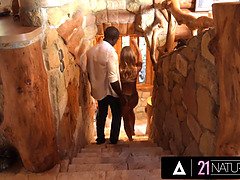 In den arsch, Arsch, Aus dem arsch in den mund, Blasen, Kehlenfick, Schwanz, Hundestellung, Jungendliche (18+)