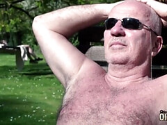 Arsch, Blasen, Sperma im mund, Erstes mal, Im freien, Schlucken, Jungendliche (18+), Jungfrau