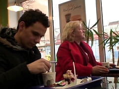 18 jaar, Blond, Tsjechisch, Omie, Handbeurt, Hardcore, Rijpe lesbienne, Orgasme