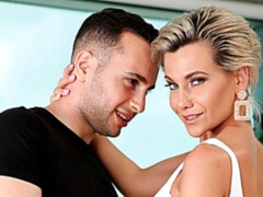 Kont, Blond, Pijpbeurt, Hondjeshouding, Handbeurt, Zoenen, Moeder die ik wil neuken, Geschoren