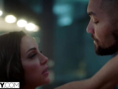 Anaal, Kont, Grote mammen, Pijpbeurt, Bruinharig, Hardcore, Rijden, Zuigen