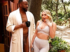 Grosser arsch, Grosser schwanz, Grosse titten, Blondine, Blasen, Hundestellung, Interrassisch