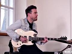 Большие сиськи, Минет, Секс без цензуры, Милф, Втроем, Сиськи