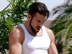 Verga grande, Rubia, Mamada, Tacones, Besar, Al aire libre, Tatuaje, Mojado