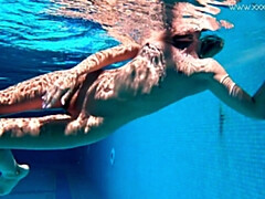 Blonde, Ex petite amie, Petite amie, Hd, Piscine, Maigrichonne, Solo, Serré