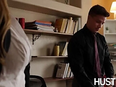 Tetas grandes, Rubia, Mamada, Peludo, Lamidas, Tetas naturales, Oficina, Coño