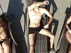 素人, デカ尻, デカチン, フェラチオ, イく瞬間, オーガズム, プール, ティーン