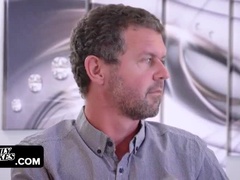 Жопа, Минет, Брюнетки, Одетые девушки голые парни, Сперма во рту, Дрочка ногами, Табу, Молоденькие