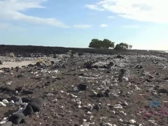 アジア人, ビキニ, 爸, 指いじり, オーガズム, アウトドア, 喫煙, 長身