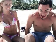 Leie, Strand, Bikini, Sperma im mund, Spermaladung, Hundestellung, Jungendliche (18+), Titten