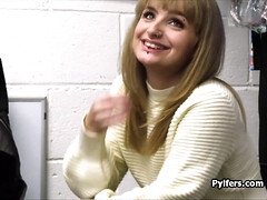 Gros seins, Sucer une bite, Plantureuse, Hard, Bureau, Chatte, Espionne, Adolescente