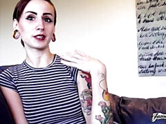 Culo grande, Tetas grandes, Mamada, Morena, Tetas naturales, Cabello corto, Adolescente, Tetas