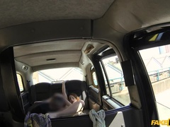 Leie, Auto, Spermaladung, Hundestellung, Im freien, Pov, Muschi, Arsch lecken