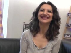 Sucer une bite, Brunette brune, Tir de sperme, Allemand, Branlette thaïlandaise, Mère que j'aimerais baiser, Maman, Chatte